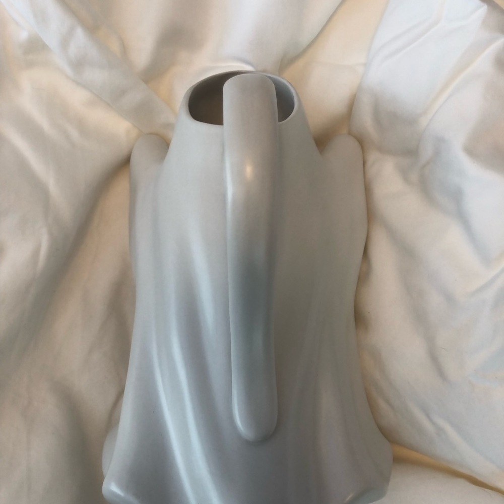 Threshold Ghost Pitcher! 👻 - Picture 4 of 5